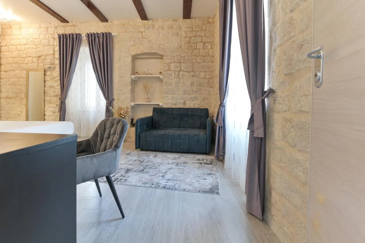 **** Guest house Luxury Rooms 